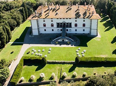 villa la ferdinanda versace|la ferdinanda italy.